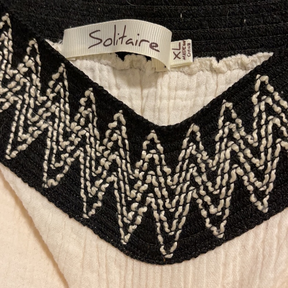 🤍 Solitaire Off-Shoulder Top 🖤 - Picture 5 of 7